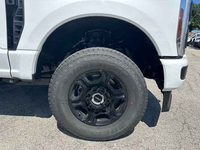 2025 Ford F-350 Super Duty XL - Photo 24