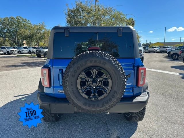 2021 Ford Bronco First Edition photo 2
