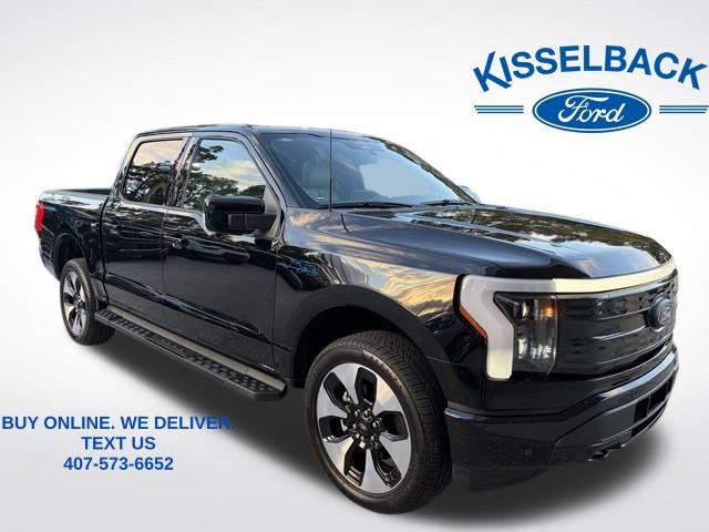 2025 Ford F-150 Lightning Platinum's photo