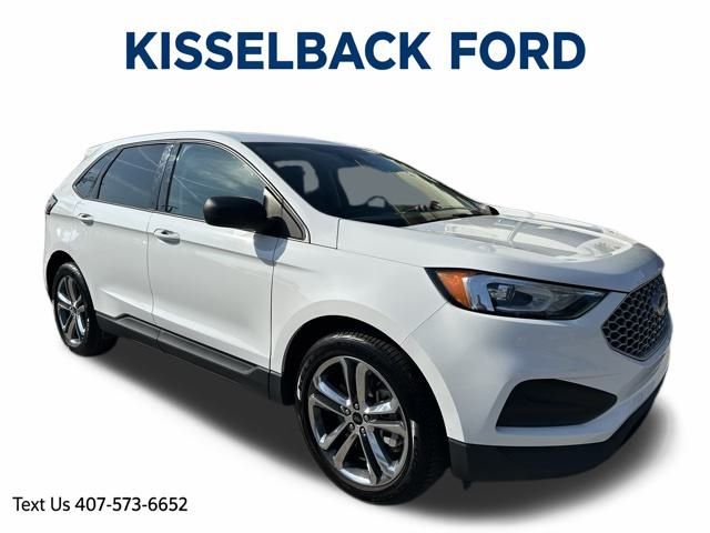 2023 Ford Edge SE's photo