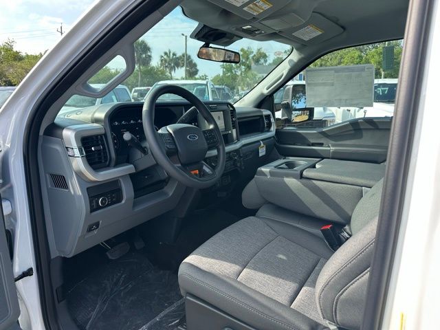 2025 Ford F-350 Super Duty XL - Photo 9