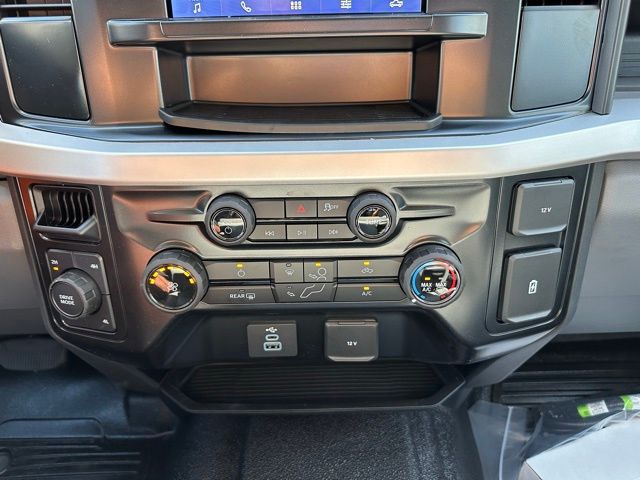 2025 Ford F-450 Super Duty Chassis Cab XL - Photo 16