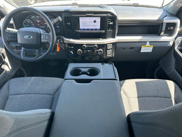 2025 Ford F-350 Super Duty XL - Photo 10