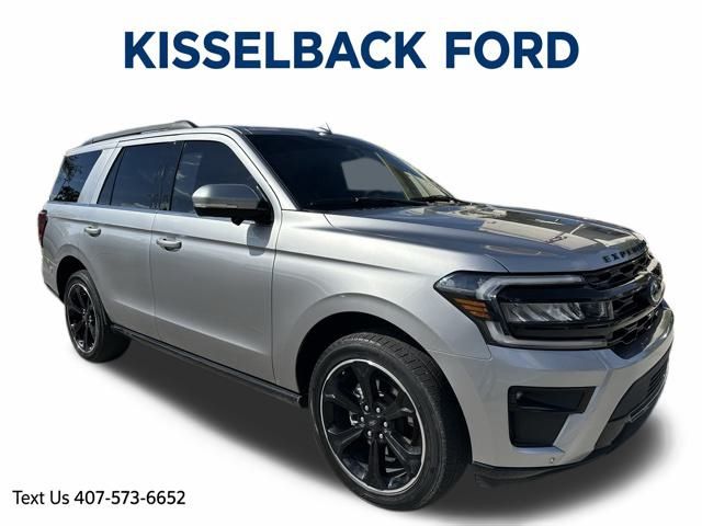 2022 Ford Expedition Limited's photo