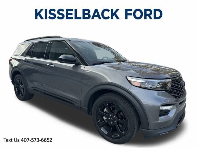 2022 Ford Explorer ST-LINE's photo