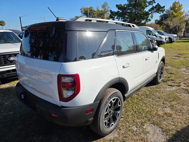 2025 Ford Bronco Sport Outer Banks photo 2