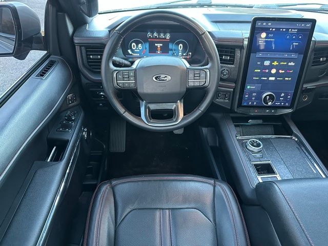 2022 Ford Expedition Limited photo 4