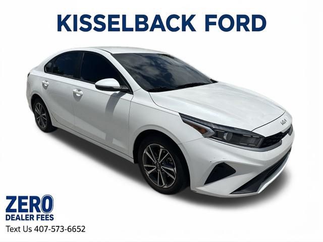2023 Kia Forte LXS AT's photo