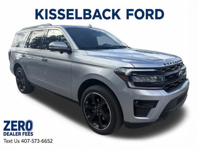 2023 Ford Expedition Limited's photo