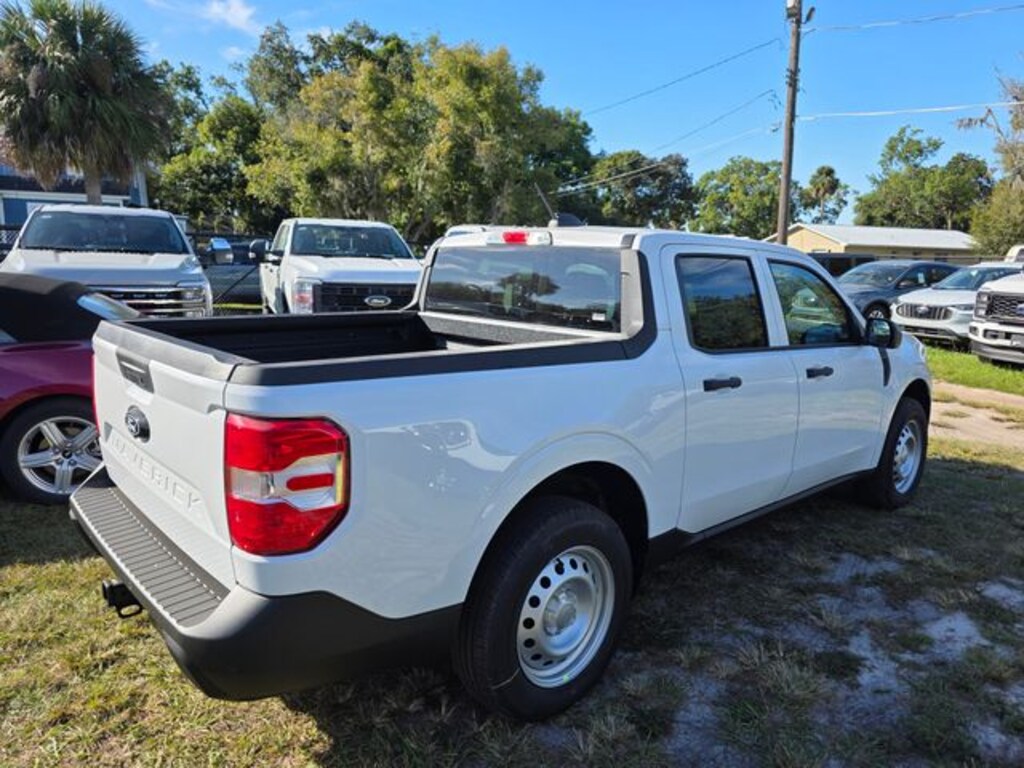 New 2025 Ford Maverick XL Truck SuperCrew