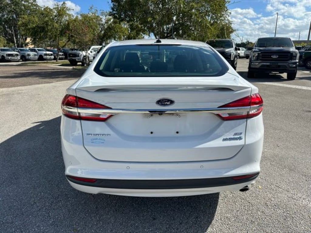 Certified 2018 Ford Fusion Hybrid SE Sedan