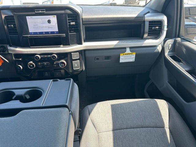 2025 Ford F-350 Super Duty XL - Photo 12