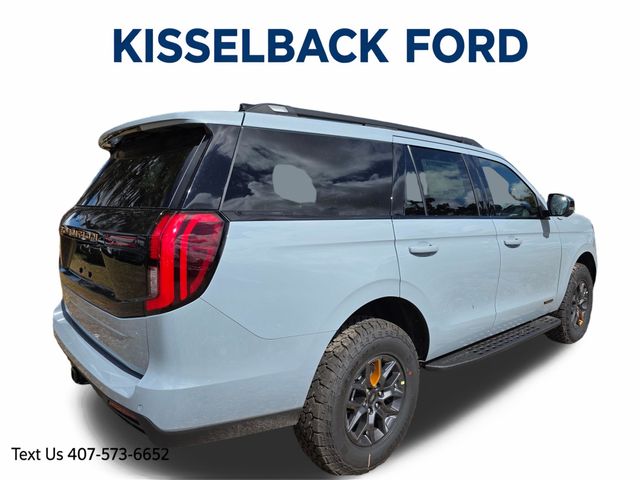 2026 Ford Expedition photo 2