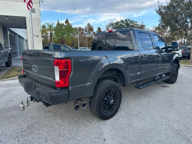 2019 Ford F-250 Lariat photo 4