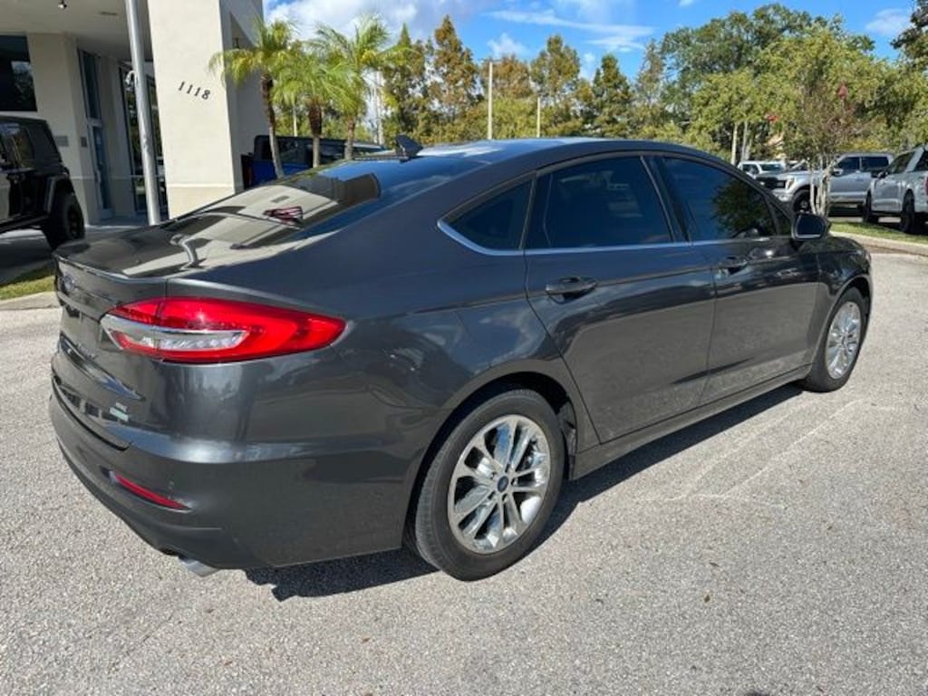 Certified 2020 Ford Fusion SE Sedan
