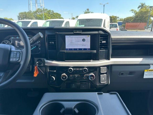2025 Ford F-350 Super Duty XL - Photo 13