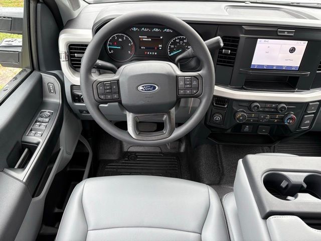 2026 Ford F-350 Super Duty XL - Photo 12