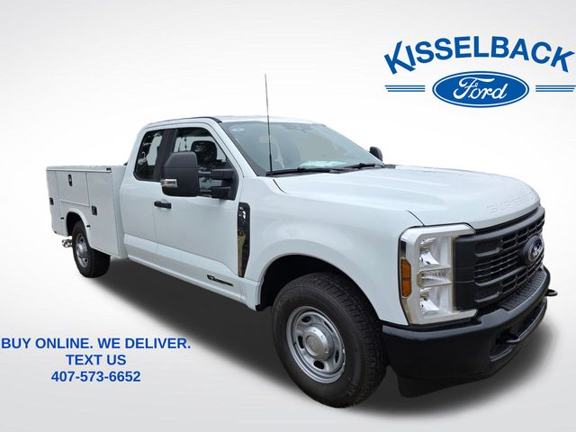 2026 Ford F-350 Super Duty XL's photo