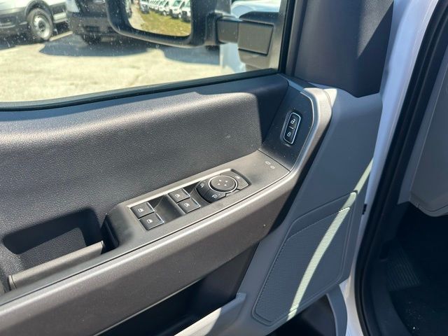 2025 Ford F-350 Super Duty XL - Photo 23