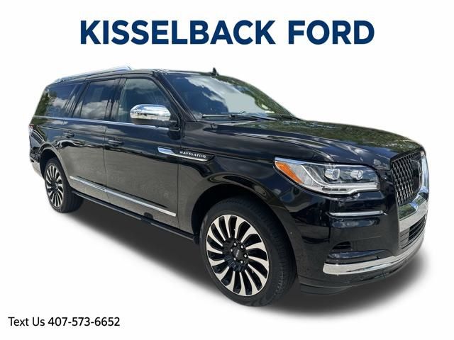 2024 Lincoln Navigator Black Label L 4WD's photo