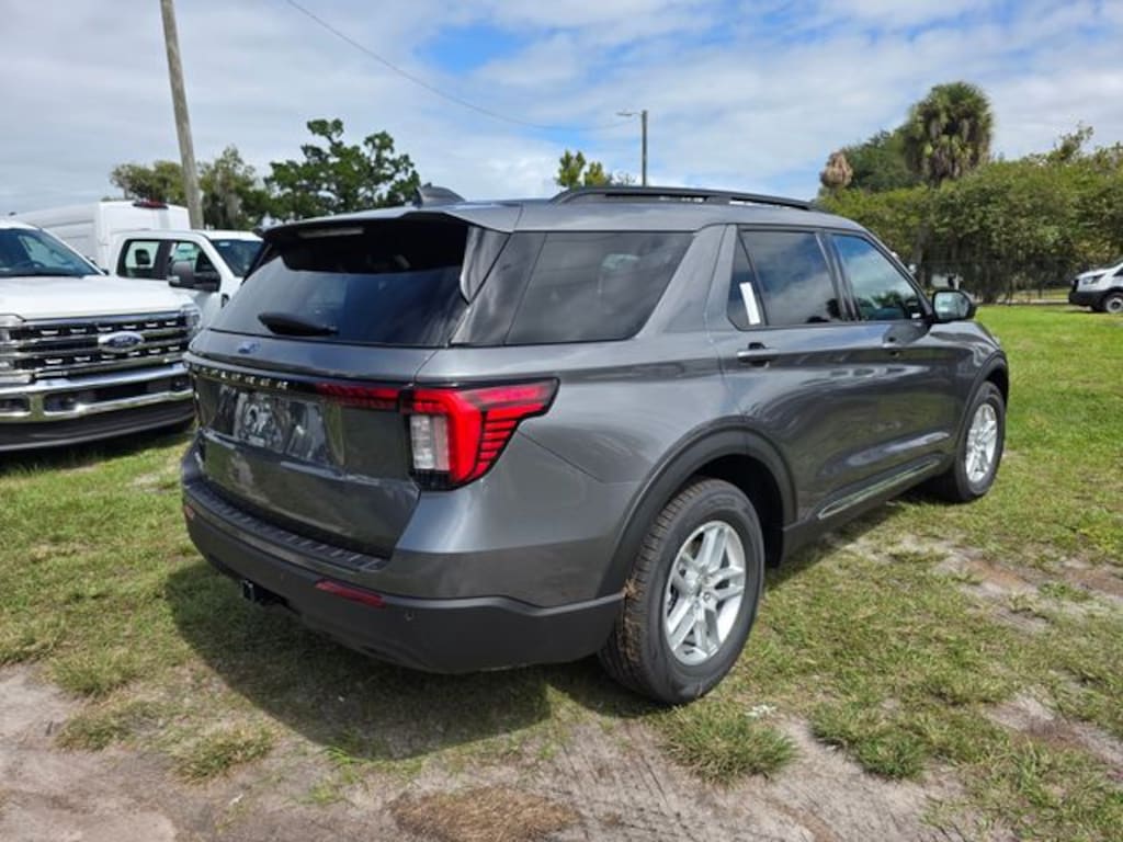 New 2025 Ford Explorer Active SUV