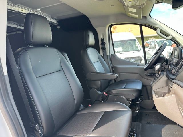 2025 Ford Transit Van Base - Photo 11
