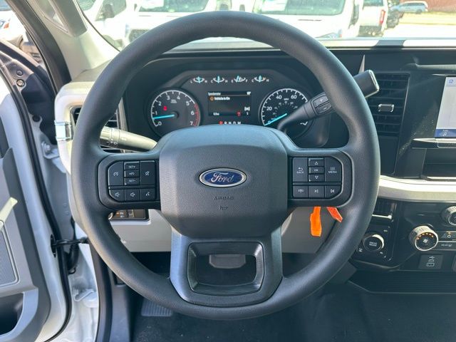2025 Ford F-350 Super Duty XL - Photo 19