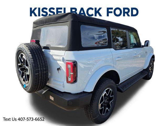 2025 Ford Bronco Outer Banks photo 3