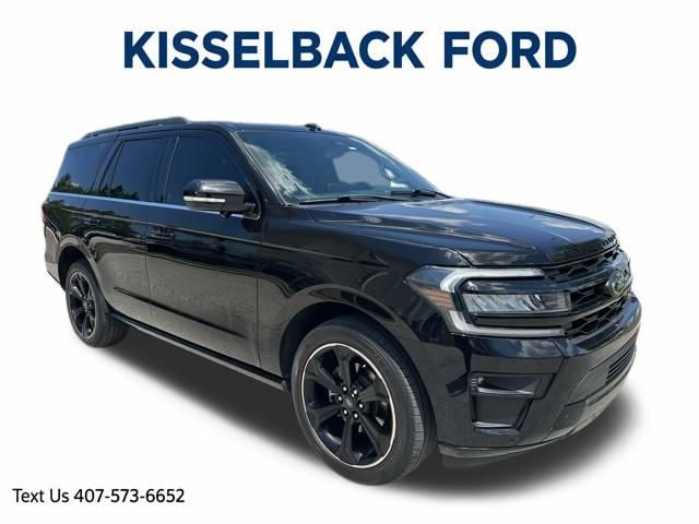 2023 Ford Expedition Limited's photo