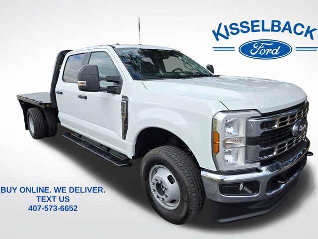 2025 Ford F-350 Super Duty Chassis Cab XL's photo