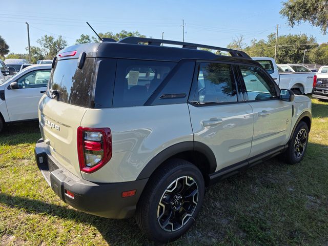2025 Ford Bronco Sport Outer Banks photo 2