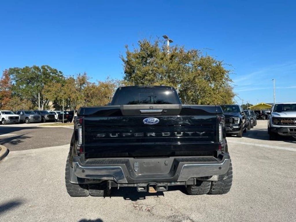 Certified 2022 Ford F-450 Lariat Truck Crew Cab