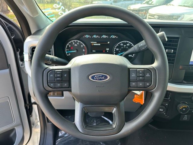 2025 Ford F-350 Super Duty XL - Photo 17
