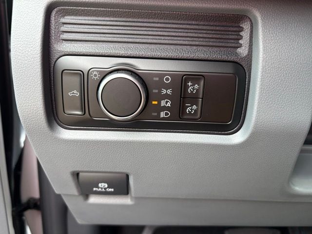 2026 Ford F-350 Super Duty XL - Photo 22