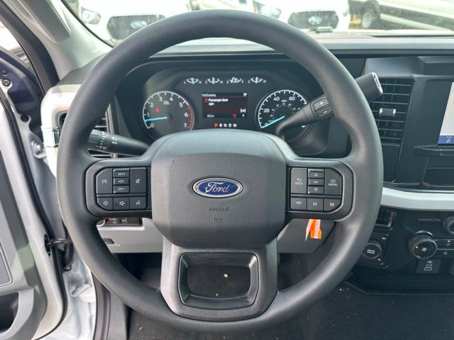 2025 Ford F-350 Super Duty XL - Photo 16