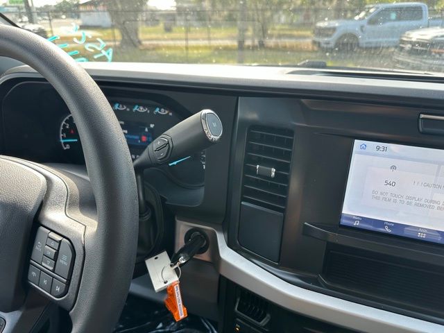 2025 Ford F-350 Super Duty XL - Photo 16