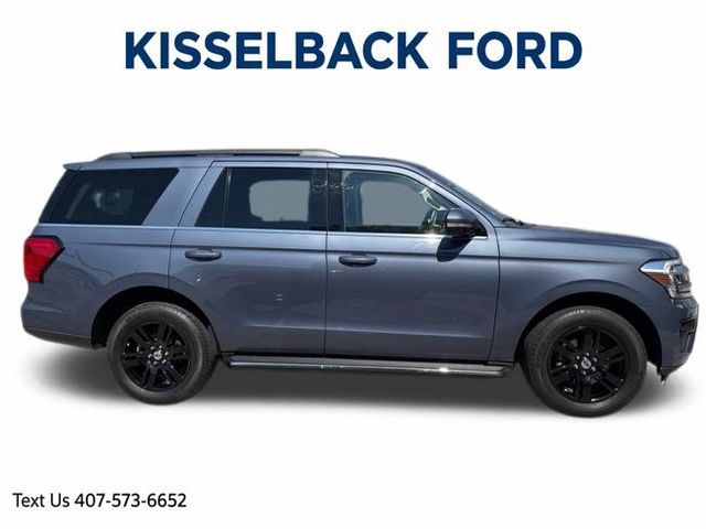 2023 Ford Expedition XLT photo 3