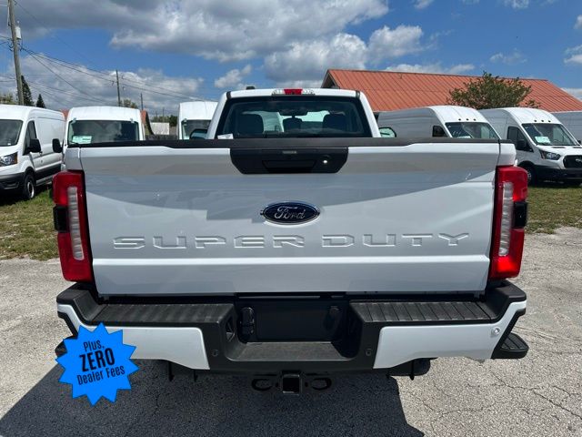 2025 Ford F-350 XL photo 4