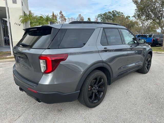2022 Ford Explorer ST-Line photo 4