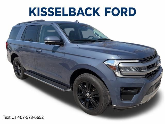 2023 Ford Expedition XLT photo 2