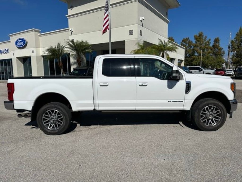 Certified 2017 Ford F-250 Lariat Truck Crew Cab