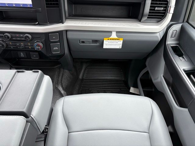 2026 Ford F-350 Super Duty XL - Photo 13