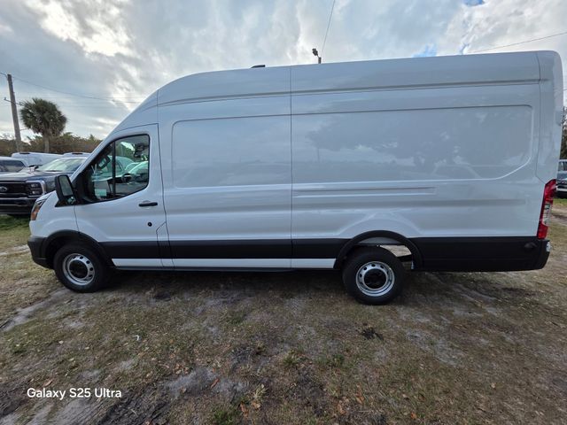 2026 Ford Transit photo 4
