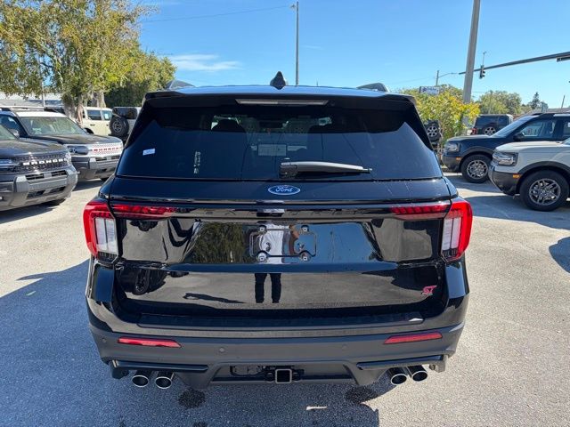 2026 Ford Explorer ST photo 2