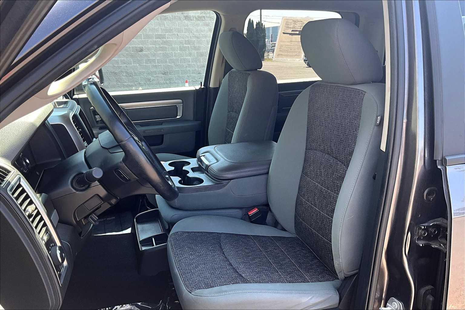 2019 RAM 1500 Classic Big Horn 11