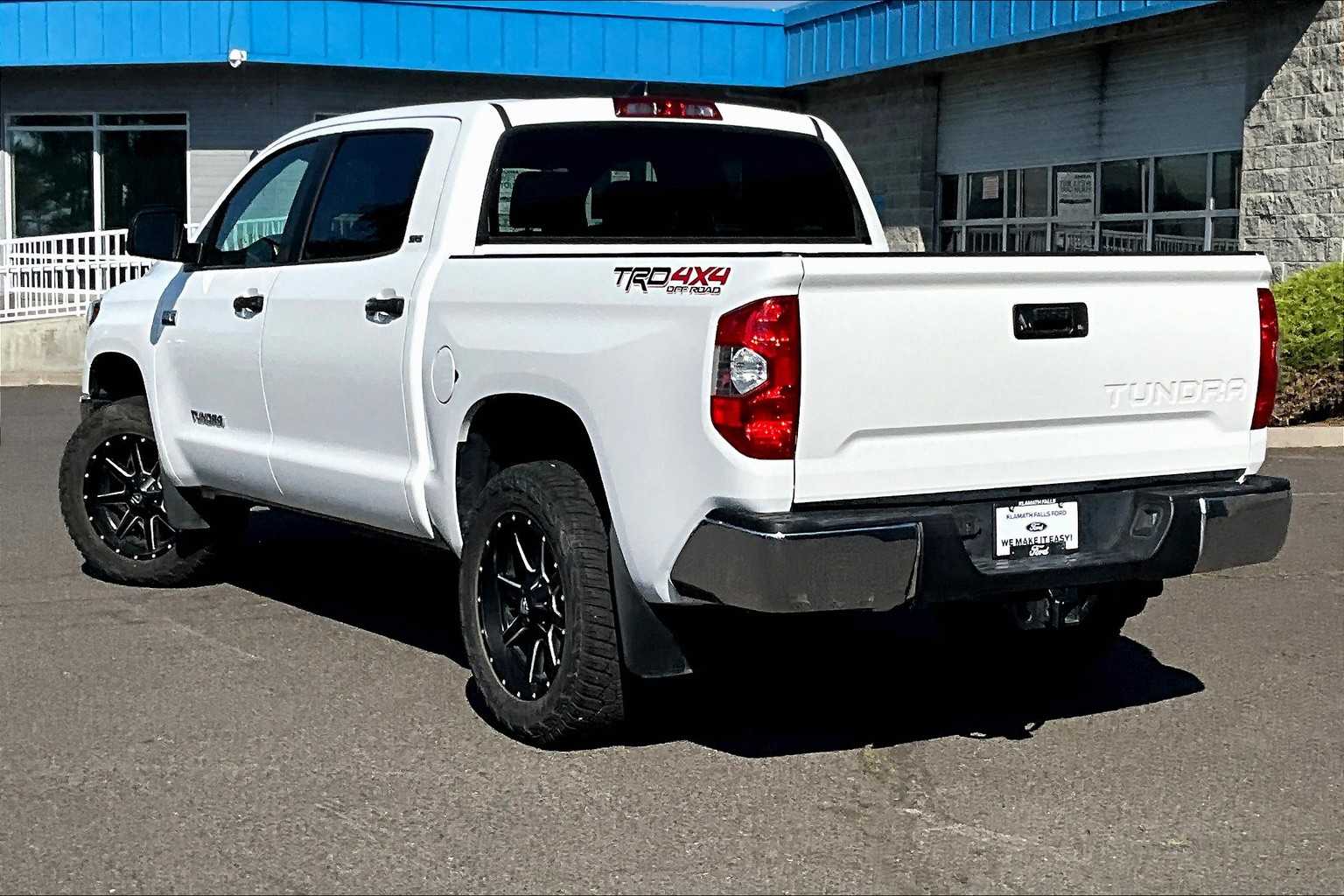 Thumbnail: 2020 Toyota Tundra - 4