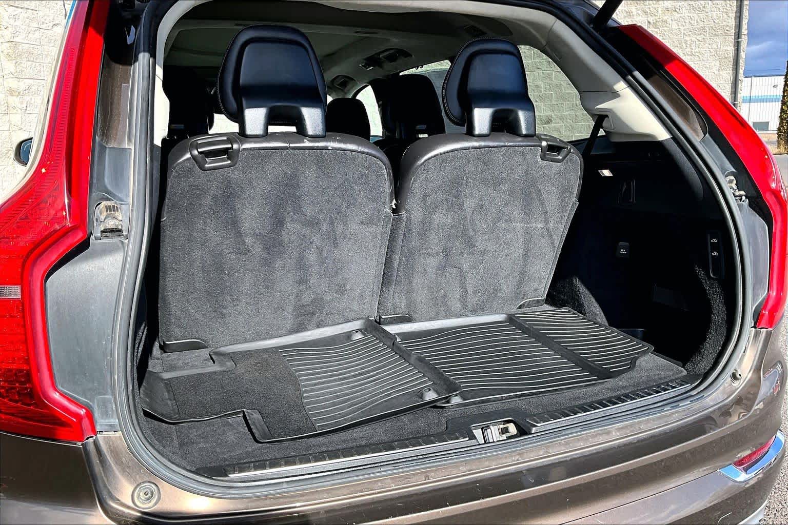 Thumbnail: 2017 Volvo XC90 - 18