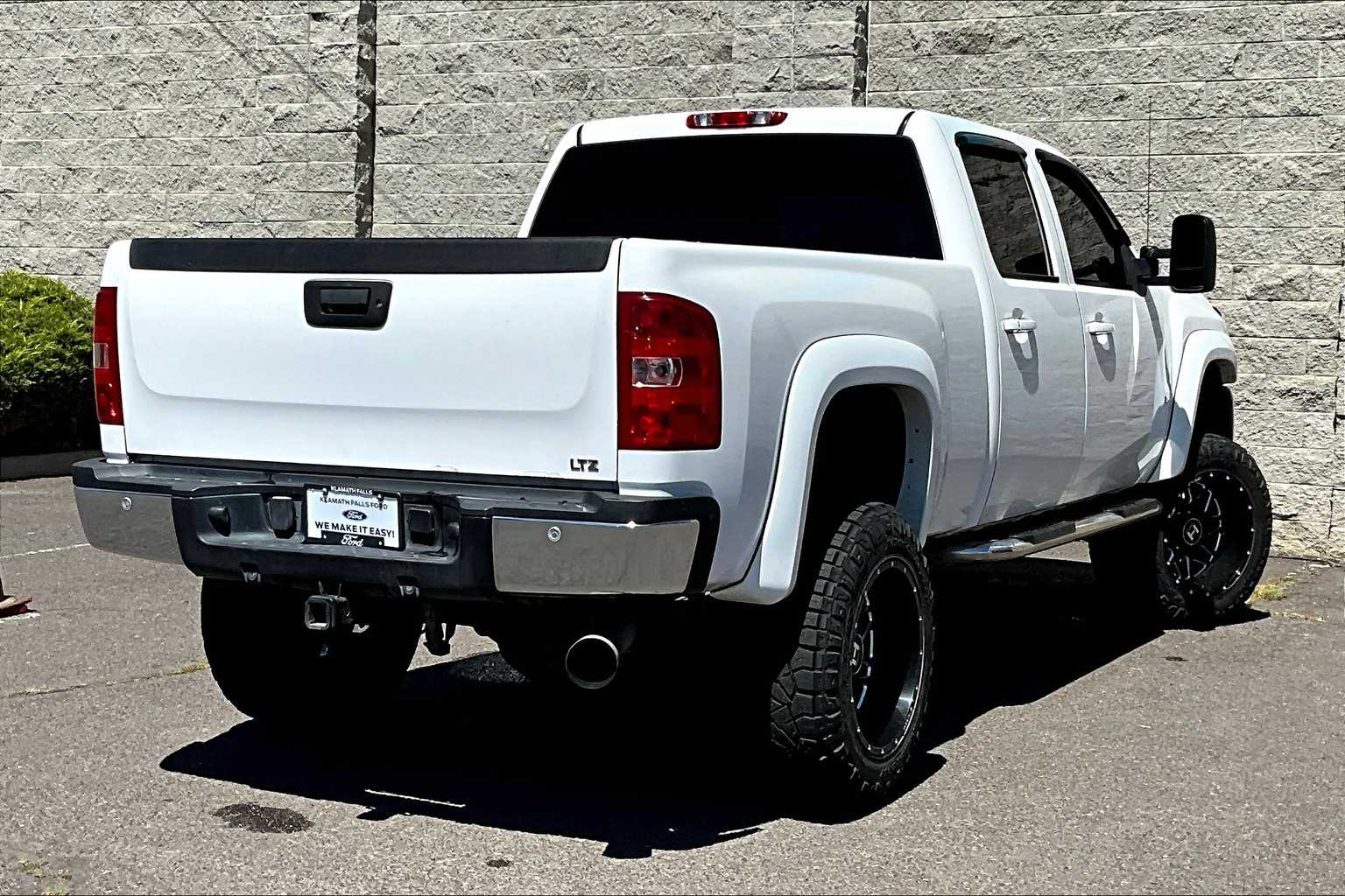 Thumbnail: 2007 Chevrolet Silverado 2500 - 22