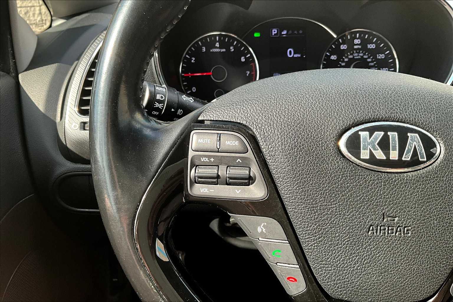 Thumbnail: 2018 Kia Forte - 24