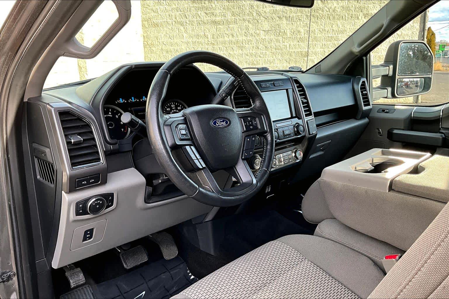 Thumbnail: 2017 Ford F-150 - 2